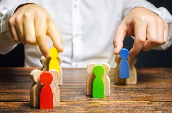 Bom gestor de e-commerce vs Mau gestor de E-commerce: Qual é você? » DScomm - Tecnologia e Performance para e-commerce Bom Gestor de E-commerce vs Mau Gestor de E-commerce Um Comparativo Essencial para o Sucesso Digital - Conhecimento do Público-Alvo Personalização que Gera Resultados