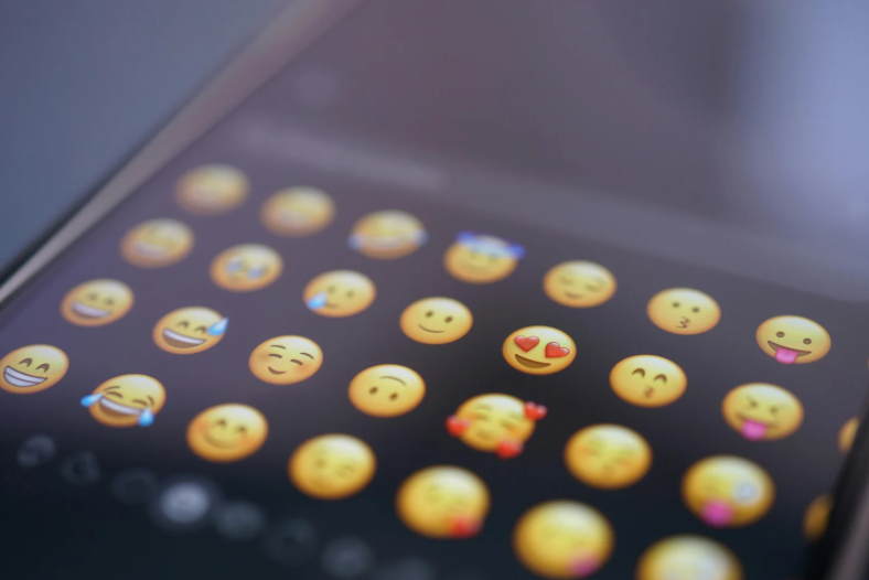 Lista completa de Emojis e ASCII 🚀 🦊 para título e meta descrição [ATUALIZADO 2026]💥😎🌟 &raquo; DScomm - Tecnologia e Performance para e-commerce